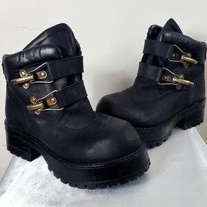 Vintage Y2K Crystal Front Spring Lutch Rock Boots